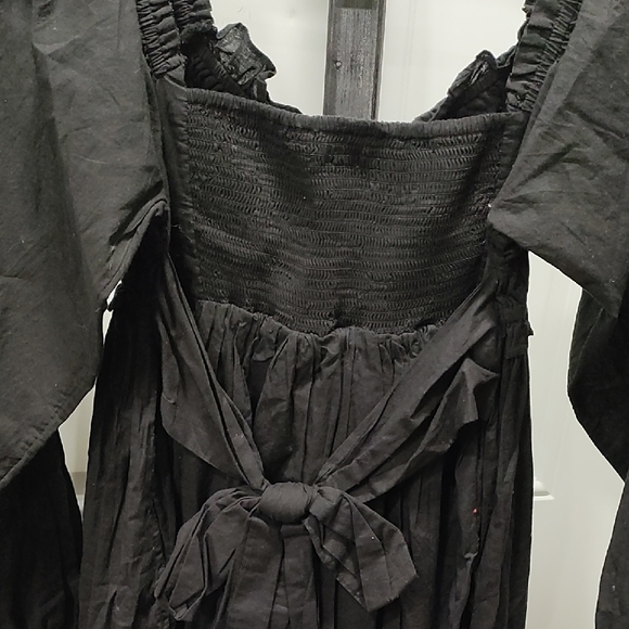 Kimchi Blue Black Long Sleeve Dress - Picture 9 of 9